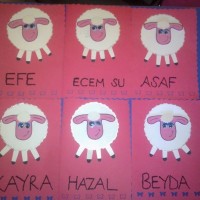 okul öncesınde kağit işler, duvar süsü ,davetiye kartları ,suluboya  çalişması (4570)