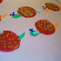 okul öncesınde kağit işler, duvar süsü ,davetiye kartları ,suluboya  çalişması (4613)