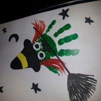 okul öncesınde kağit işler, duvar süsü ,davetiye kartları ,suluboya  çalişması (4676)