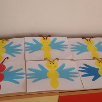 okul öncesınde kağit işler, duvar süsü ,davetiye kartları ,suluboya  çalişması (4747)