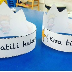 Kısa Bir Tatil Temalı Taçlar