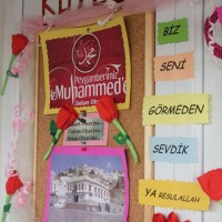 kutlu doğüm ,kurban bayramı ,artık materyal ,kağit işleri ,sınıf süsü ,anneler günü ,babalar günü ,gelişim raporu (3268)