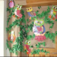 okul öncesi kağit işleri ,duvar süsü ,suluboya çalişması (53)