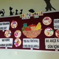 okul öncesınde kağit işler, duvar süsü ,davetiye kartları ,suluboya çalişması (6977)